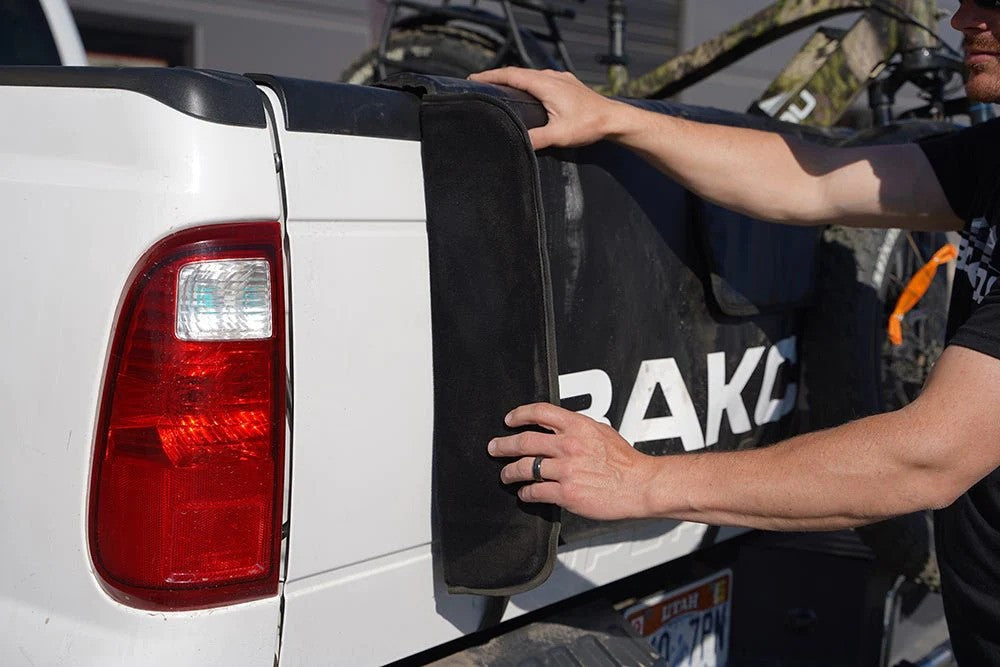 Bakcou Extendable Tailgate Pad