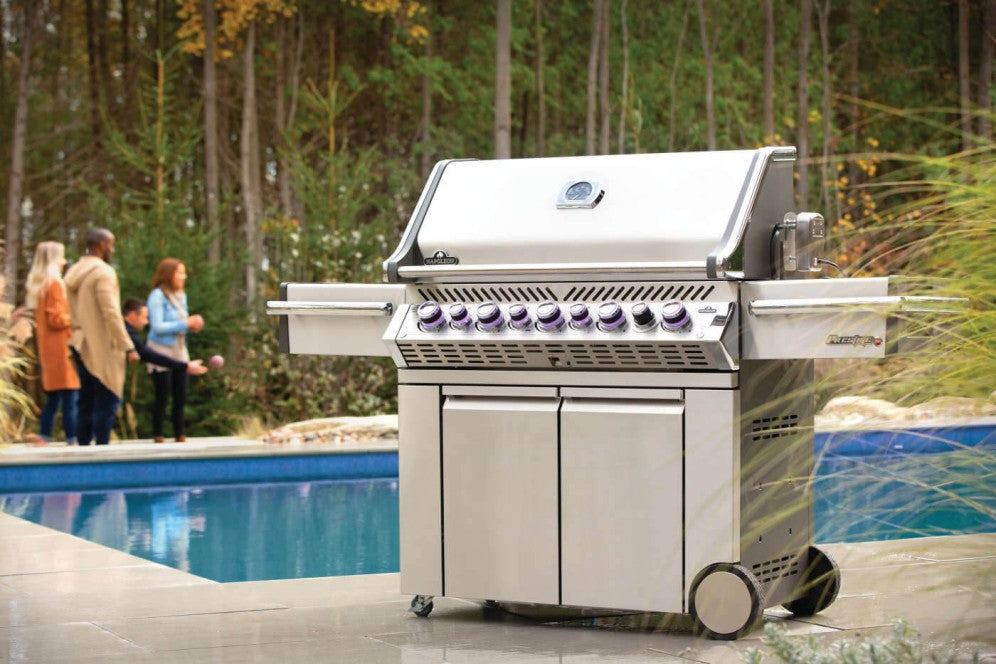 Napoleon Prestige Pro™ 665 RSIB Gas Grill