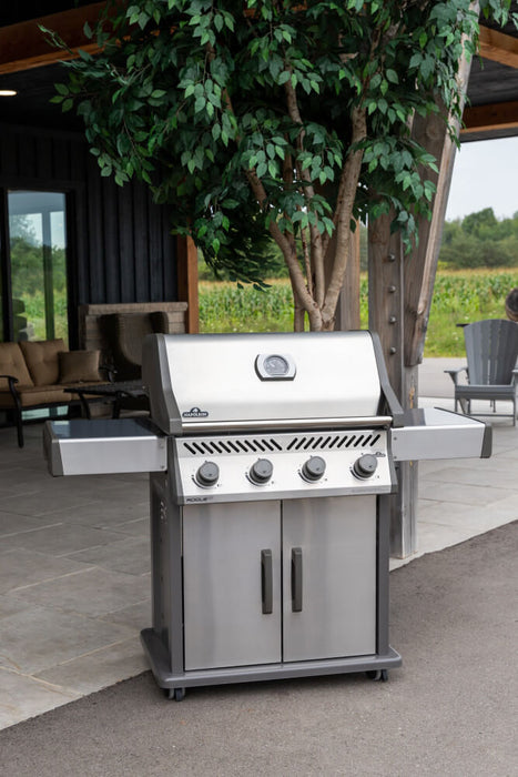 Napoleon Rogue XT 525 Stainless Steel Gas Grill with Smoker Box